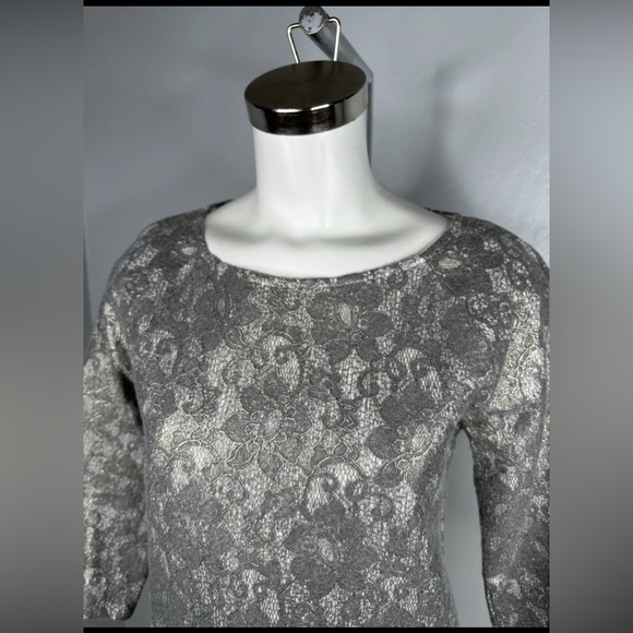 Banana Republic metallic bonded lace top M - Picture 2 of 7